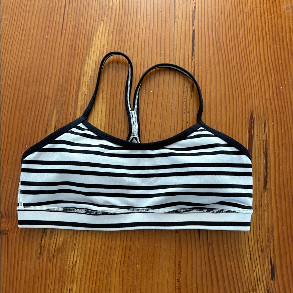 Lululemon Power Y Sports Bra